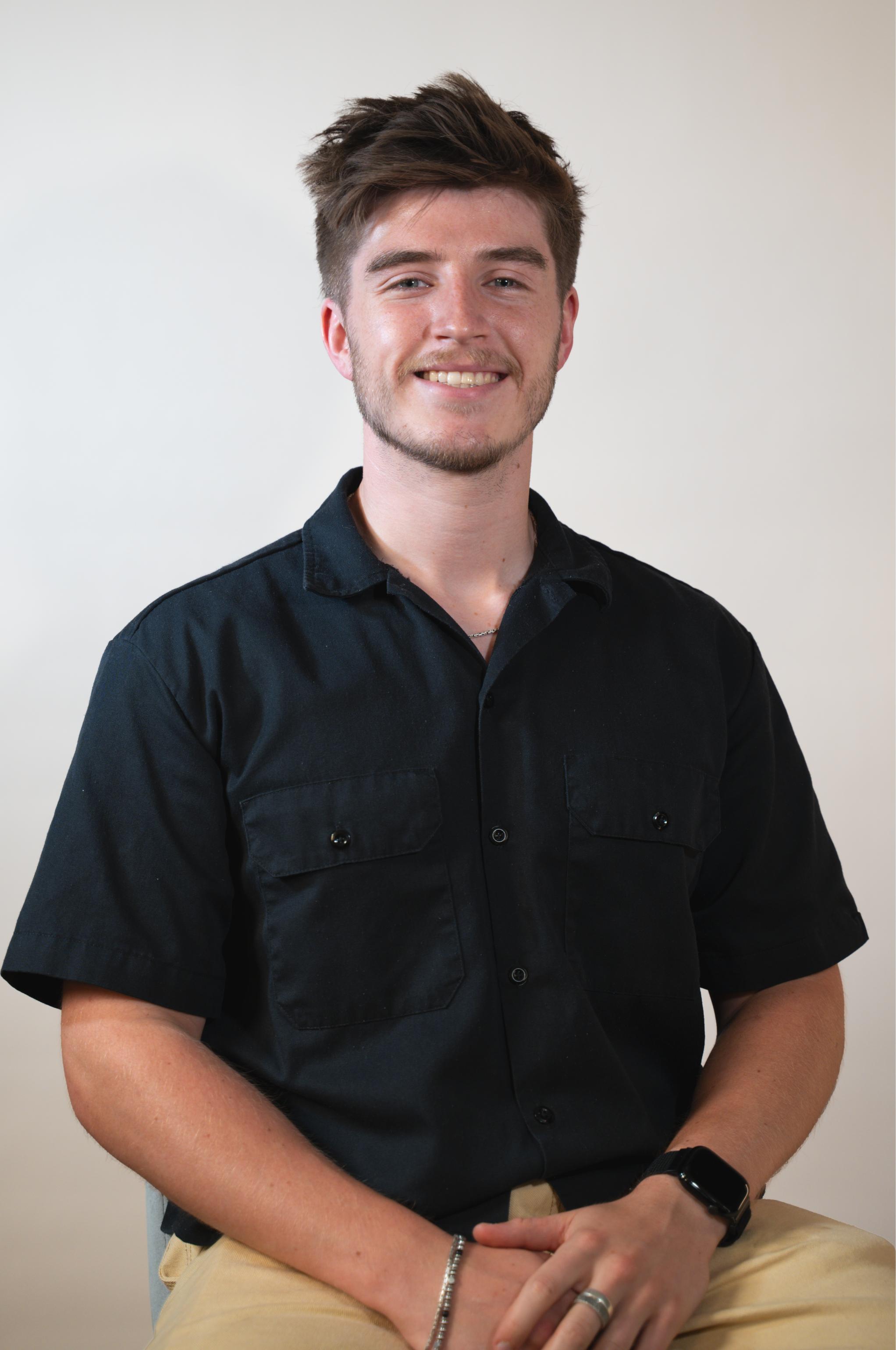 Daniel Esterhuizen Headshot